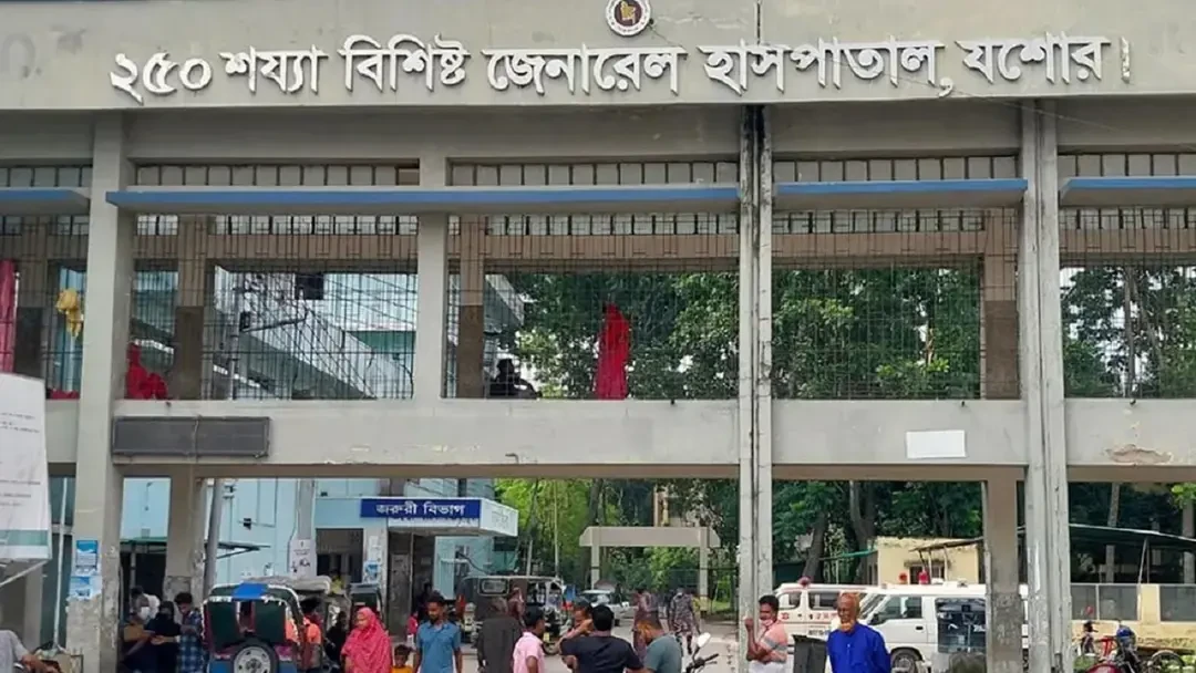 খেলা দেখে ফেরার পথে মোটরসাইকেল দুর্ঘটনায় ২ তরুণ নিহত
