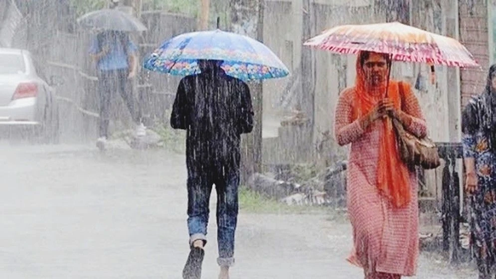 দেশের ১৭ অঞ্চলে ঝড়-বৃষ্টির পূর্বাভাস