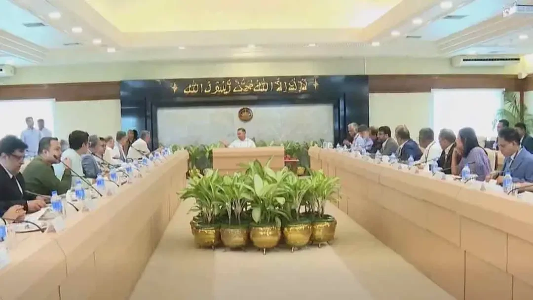 সমন্বিত প্রচেষ্টায় অর্থনীতিতে ইতিবাচক পরিবর্তন সম্ভব : প্রধানমন্ত্রী