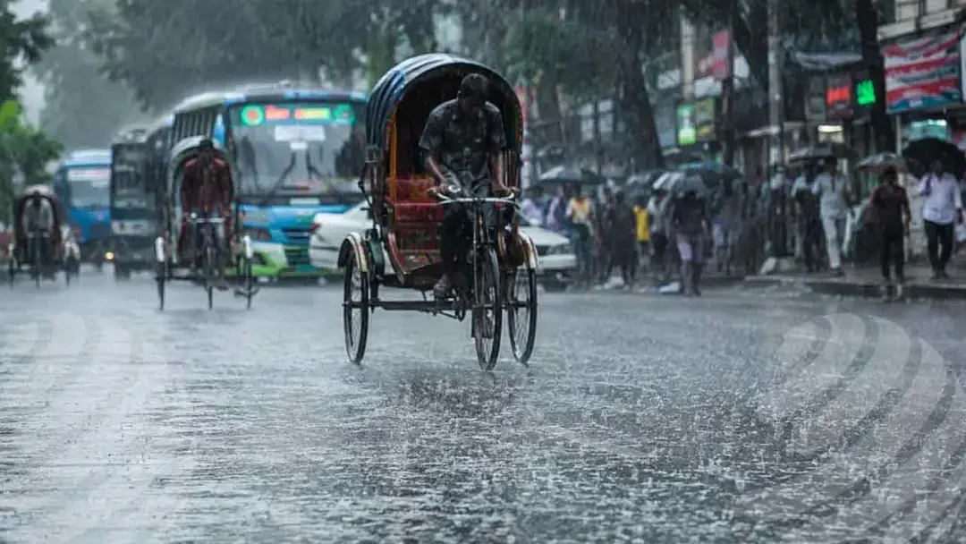 বরিশাল-চট্টগ্রামসহ ৫ অঞ্চলে ঝোড়ো হাওয়াসহ বৃষ্টির আভাস