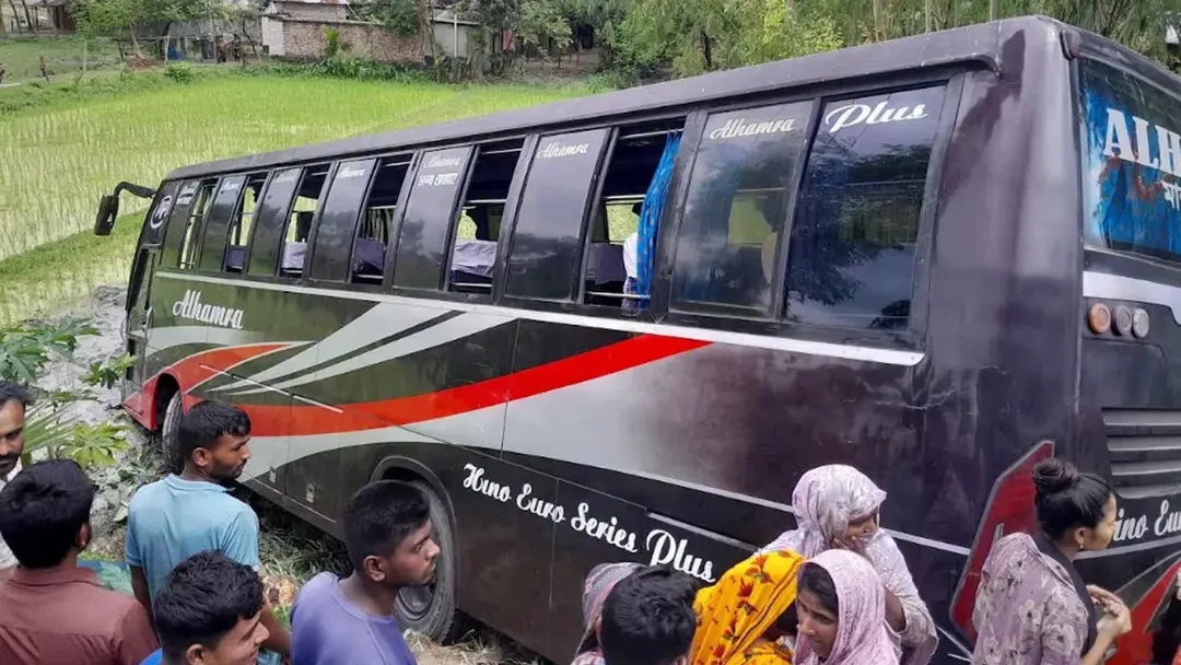 গাইবান্ধায় পৃথক সড়ক দুর্ঘটনায় নিহত ২