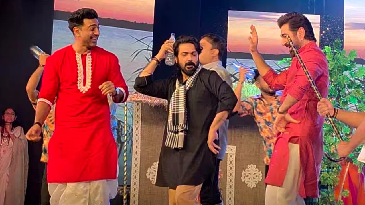 প্রসেনজিৎ-দেব-জিৎ : এক ফ্রেমে যেন গোটা টলিউড!